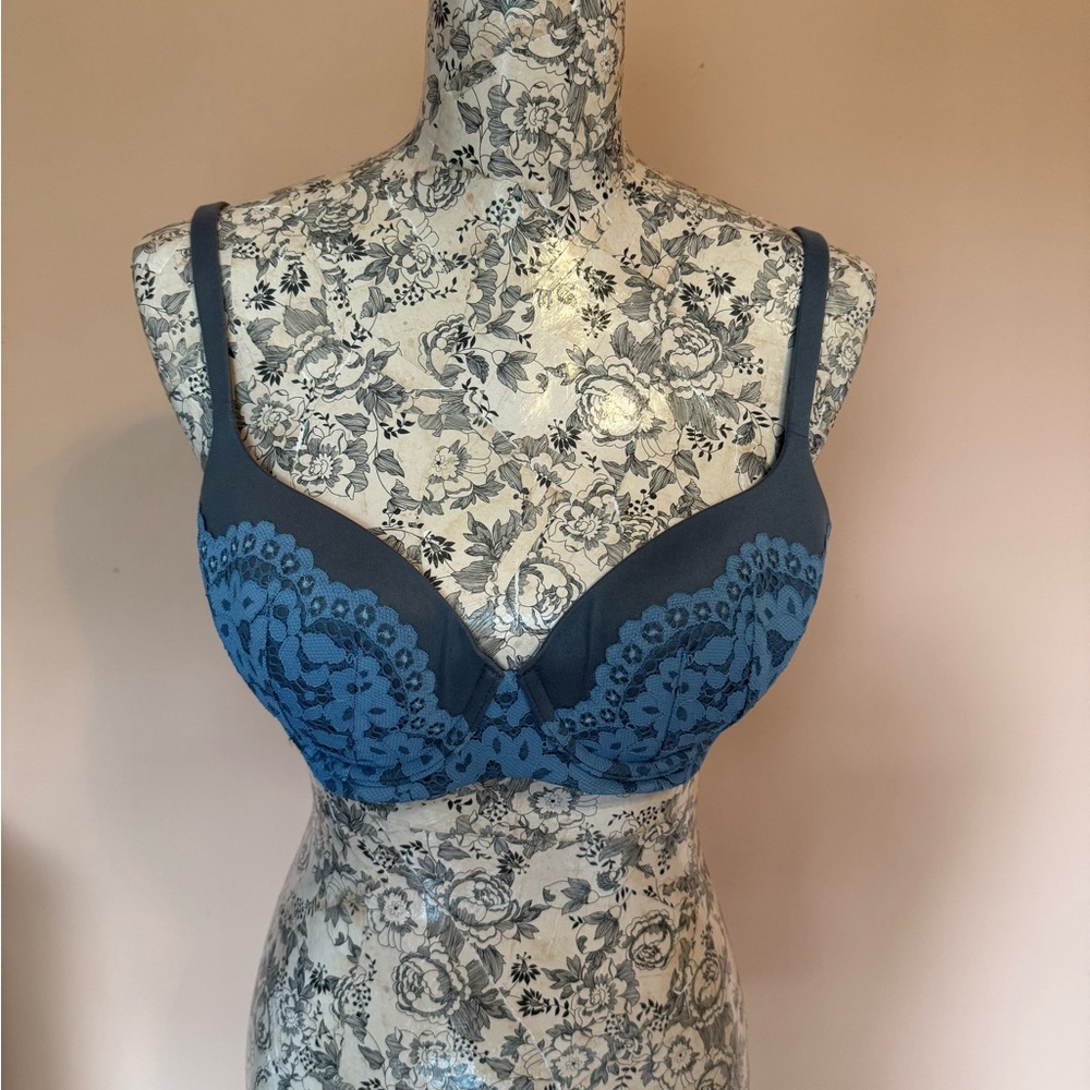 Elegant Blue Lace Victoria’s Secret Bra